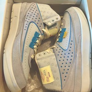 Air Jordan 2 Retro SP SZ 10.5 Grey Fog/ Siren Red